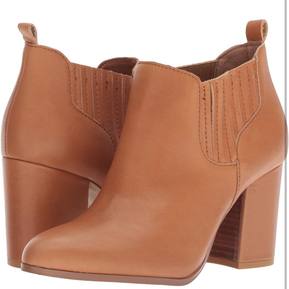KELSI DAGGER BROOKLYN West Ankle Boot 7 - Picture 1 of 6